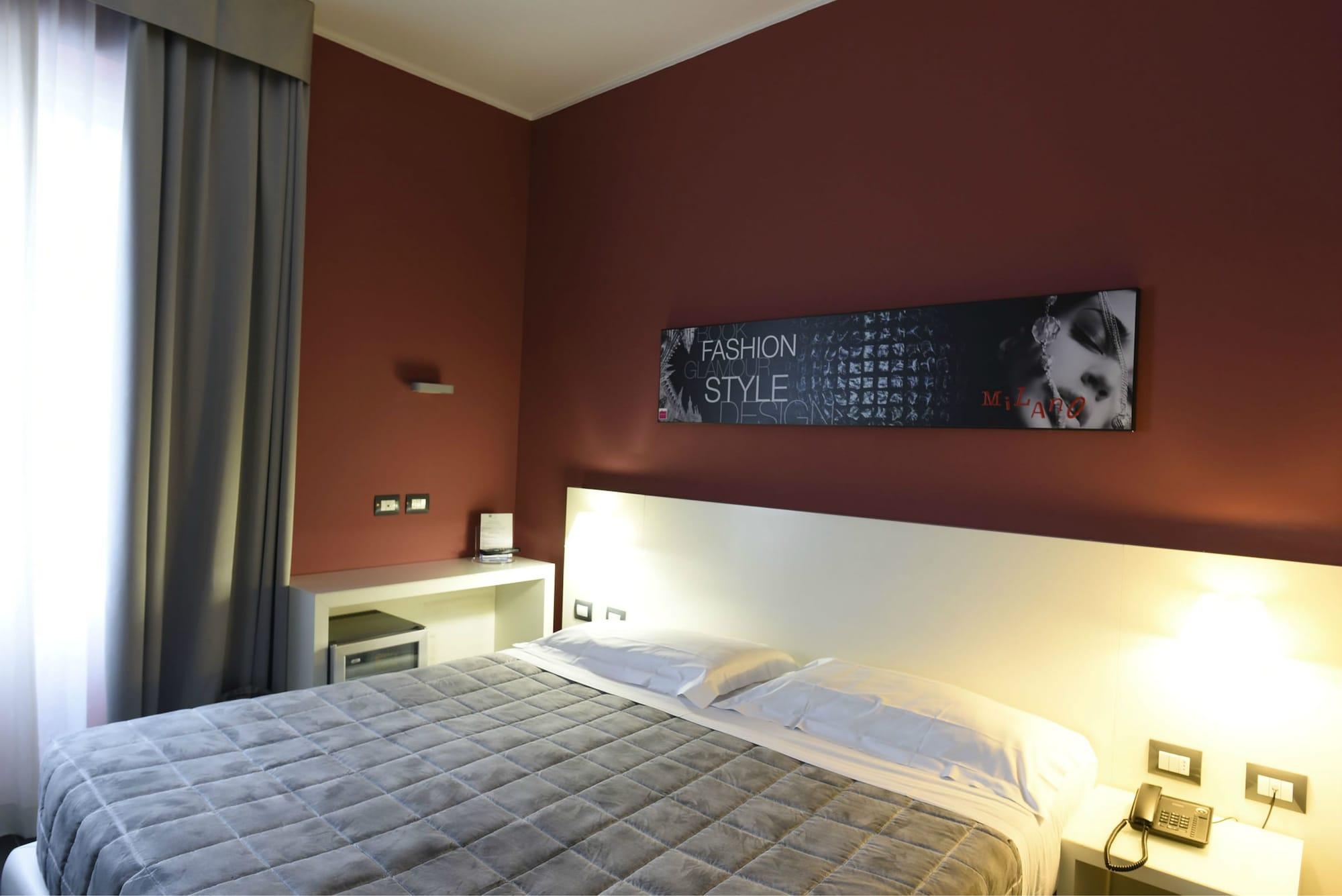 Smart Hotel Central Milán Exterior foto