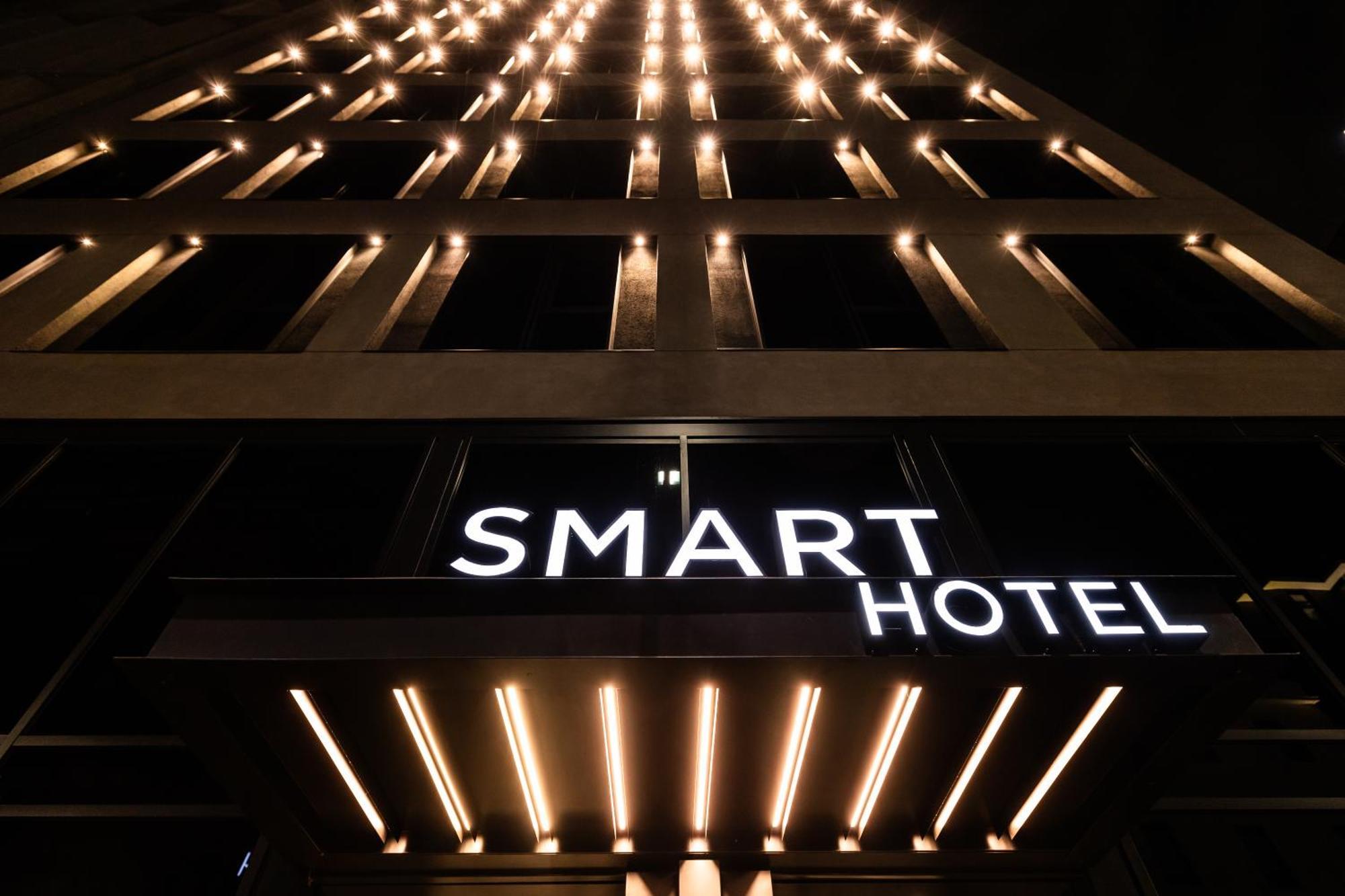 Smart Hotel Central Milán Exterior foto
