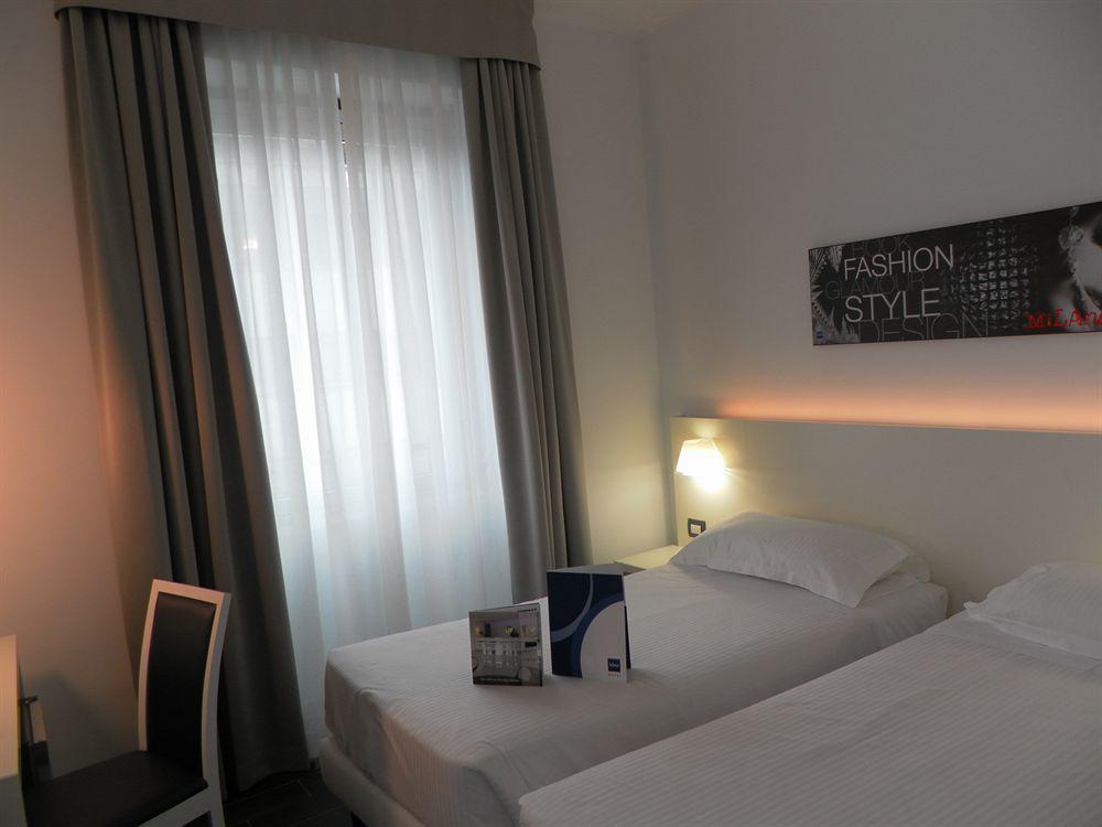 Smart Hotel Central Milán Exterior foto